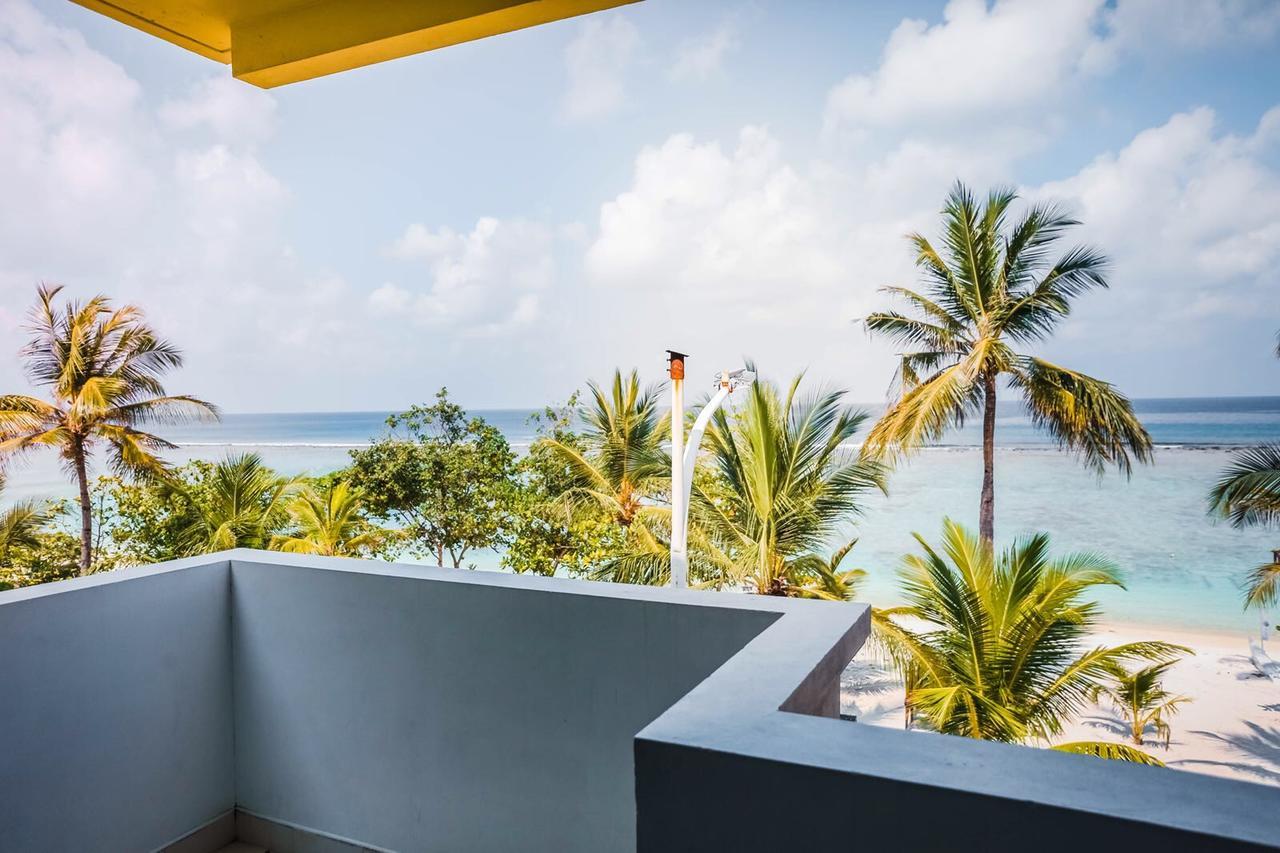 Rivers Beach & Spa 胡鲁马累 外观 照片
